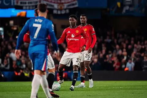 فوز يونايتد وتعثر توتنهام.. ترتيب الدوري الإنجليزي بعد نهاية مباريات السبت